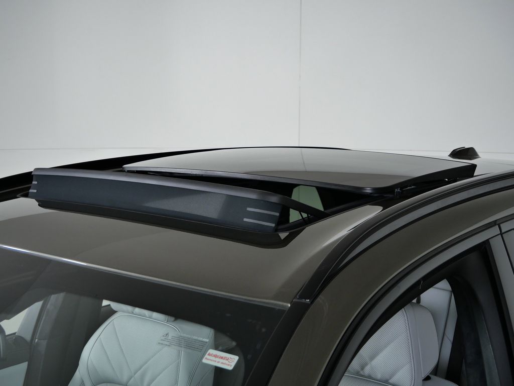 Thumbnail: 2026 BMW X5 - 18