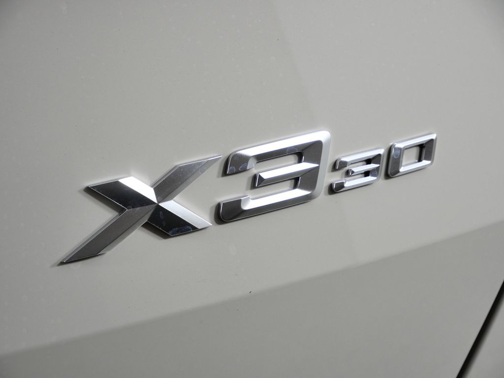 Thumbnail: 2026 BMW X3 - 12