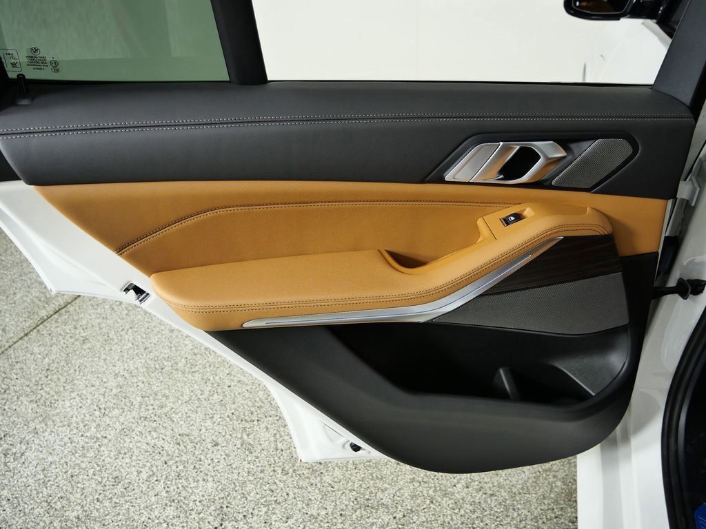 Thumbnail: 2026 BMW X5 - 32