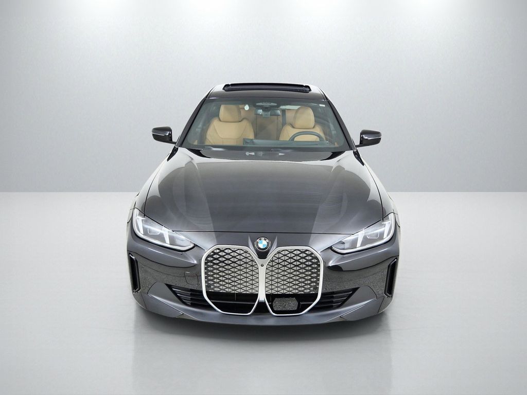 Thumbnail: 2026 BMW i4 - 16