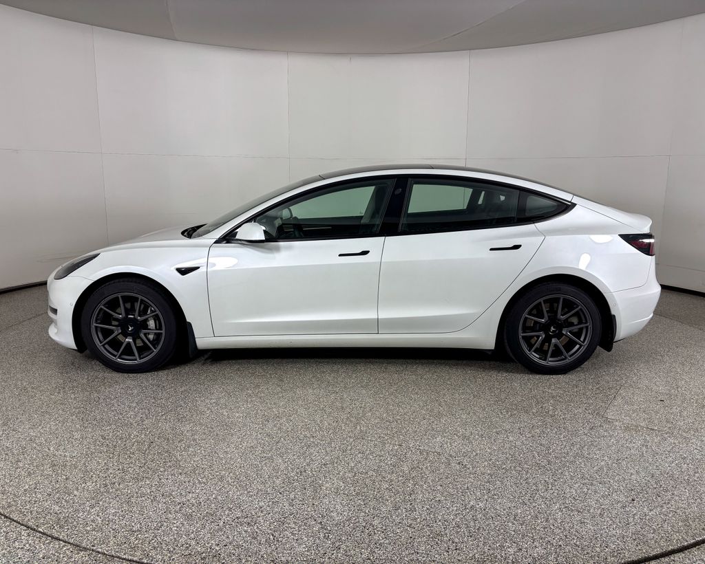 Thumbnail: 2021 Tesla Model 3 - 6