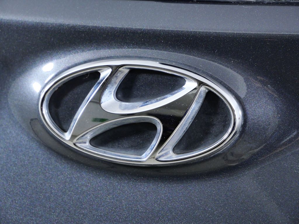 Thumbnail: 2018 Hyundai Kona - 12