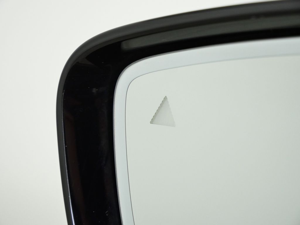 Thumbnail: 2023 BMW 3 Series - 40