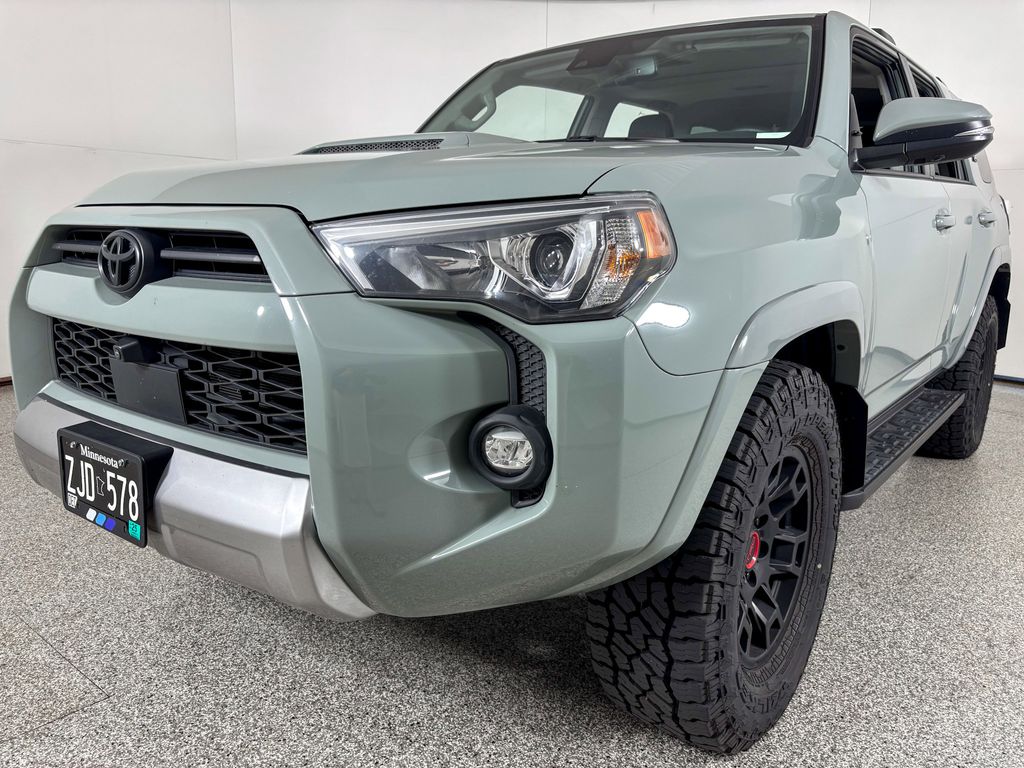 Thumbnail: 2022 Toyota 4Runner - 5
