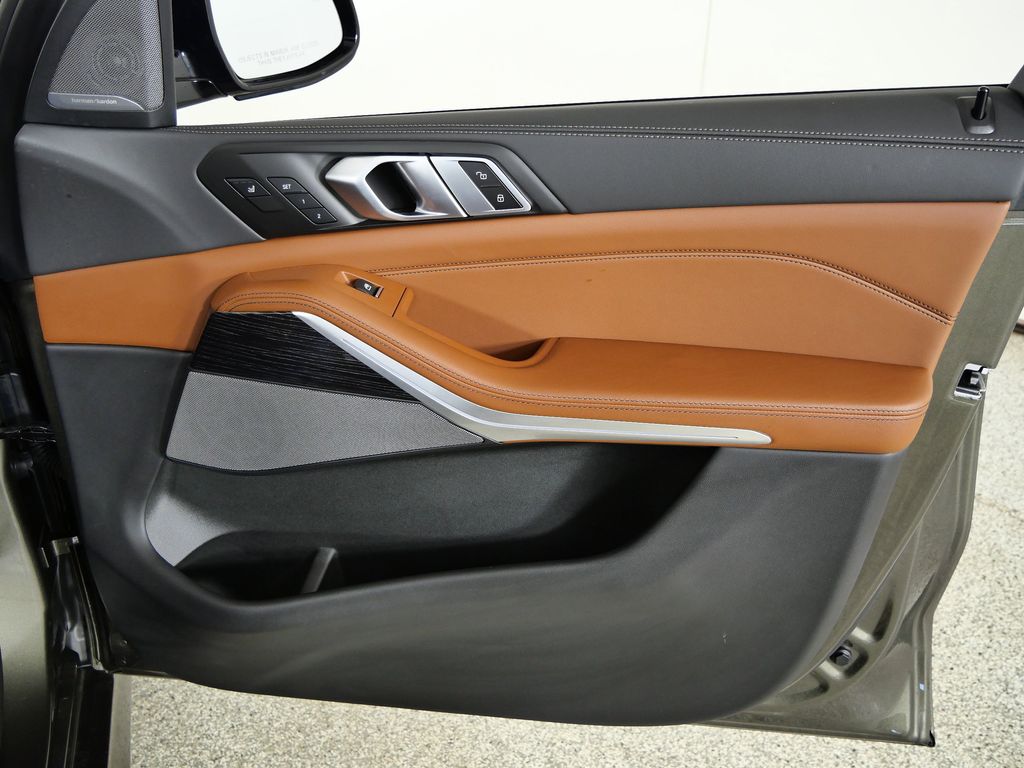 Thumbnail: 2025 BMW X5 - 23