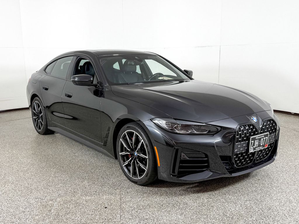 Thumbnail: 2022 BMW 4 Series - 4