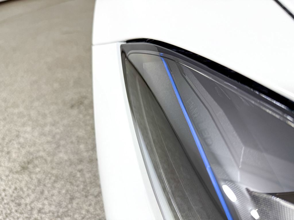 Thumbnail: 2025 BMW i4 - 10