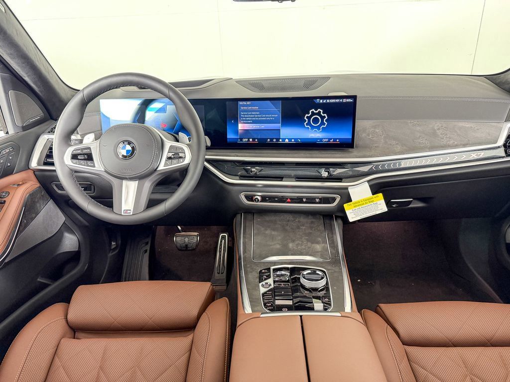 Thumbnail: 2026 BMW X7 - 32
