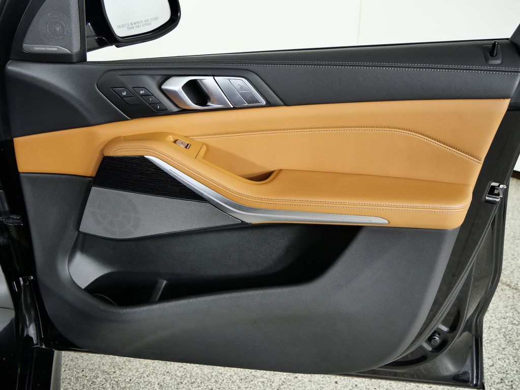 Thumbnail: 2020 BMW X7 - 20