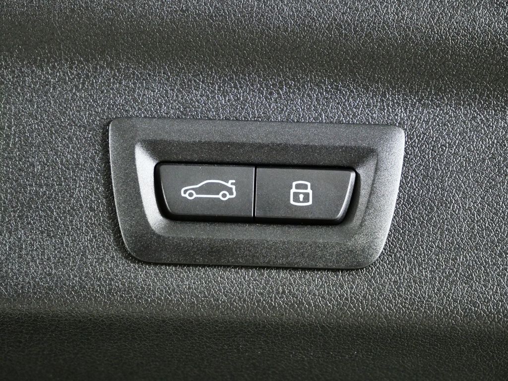 Thumbnail: 2026 BMW X1 - 27