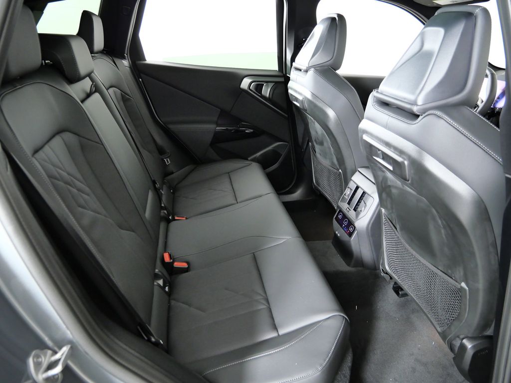 Thumbnail: 2026 BMW X3 - 25