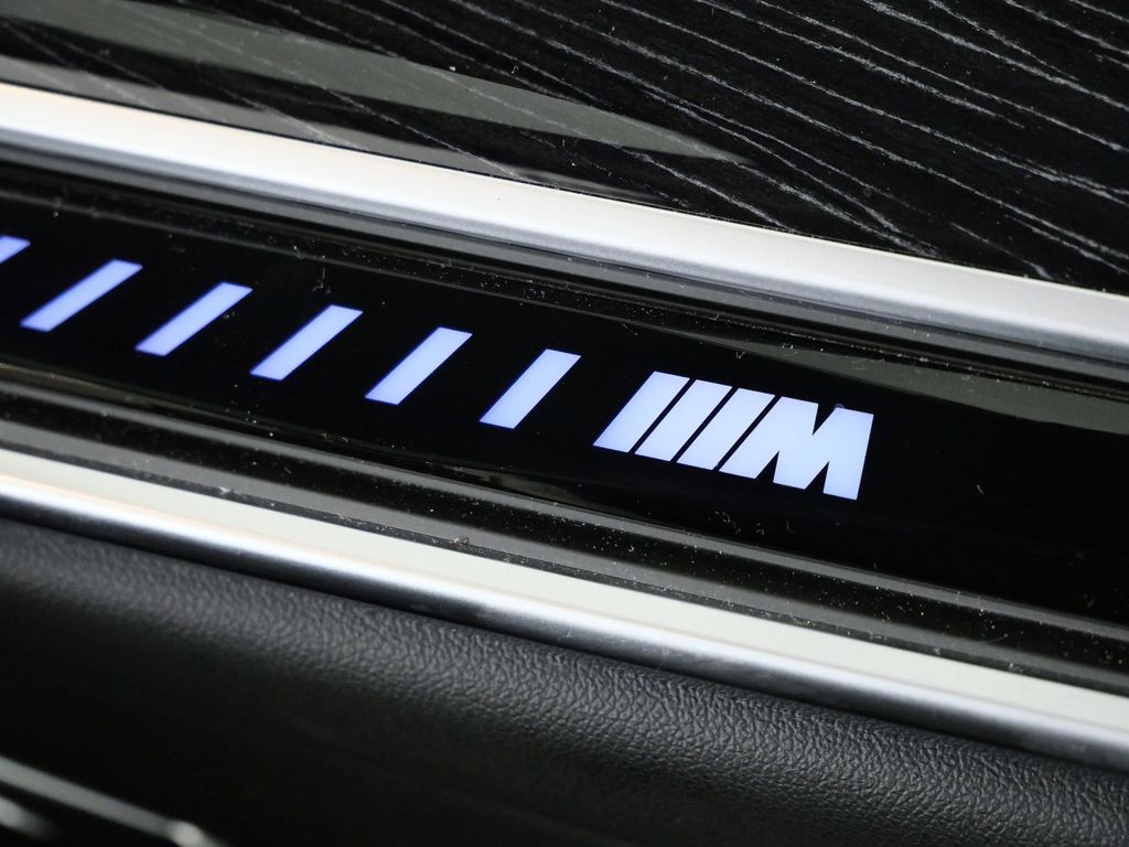 Thumbnail: 2024 BMW X5 - 29