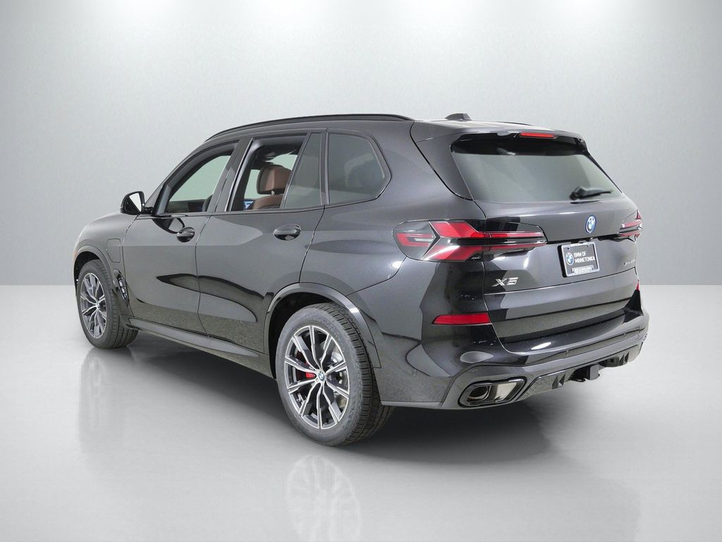 Thumbnail: 2026 BMW X5 - 14