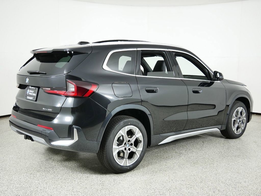 Thumbnail: 2025 BMW X1 - 11
