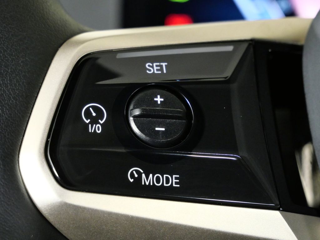 Thumbnail: 2025 BMW iX - 44