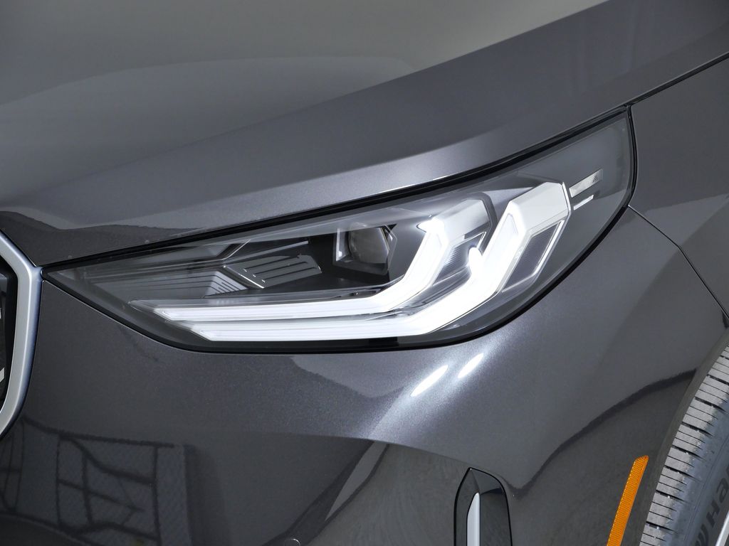 Thumbnail: 2026 BMW X3 - 3