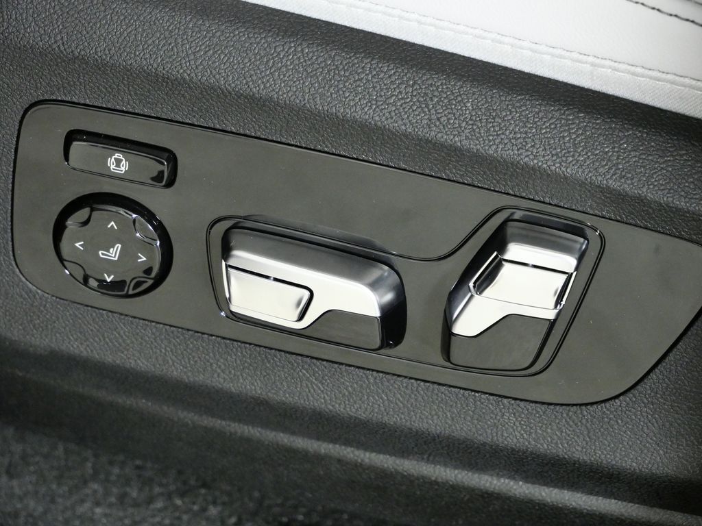 Thumbnail: 2026 BMW X5 - 39