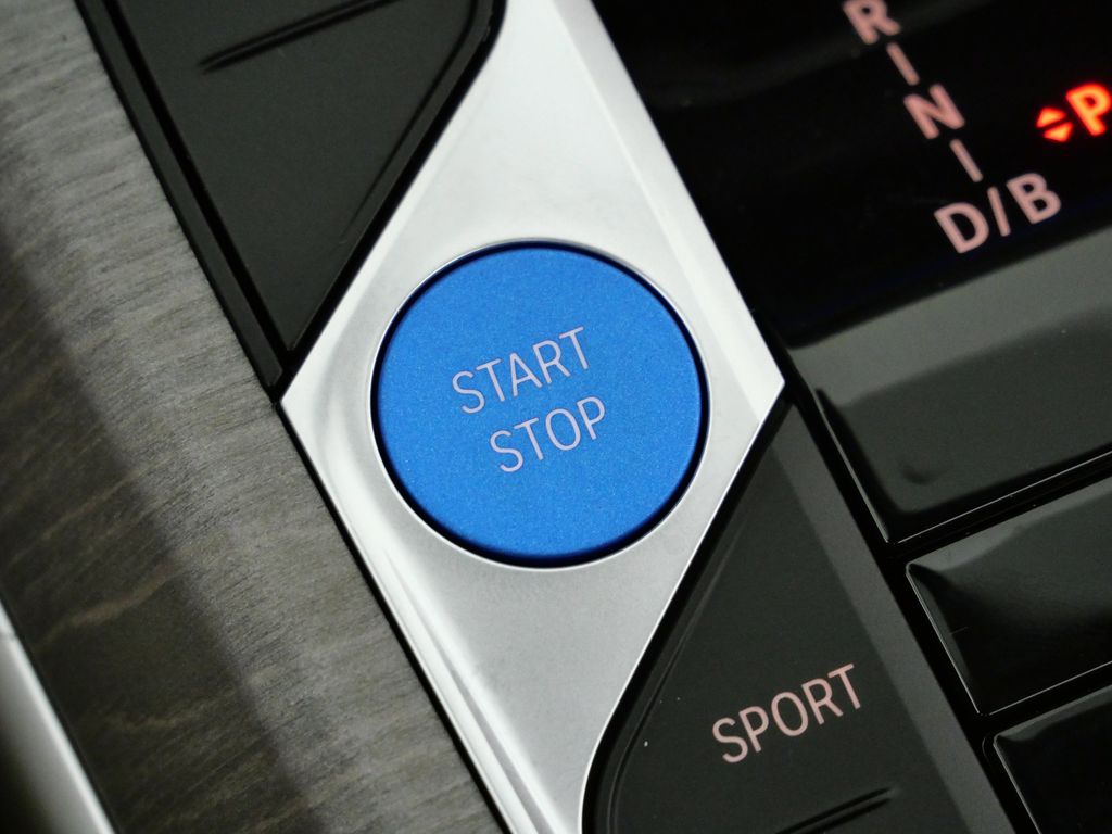 Thumbnail: 2026 BMW i4 - 46