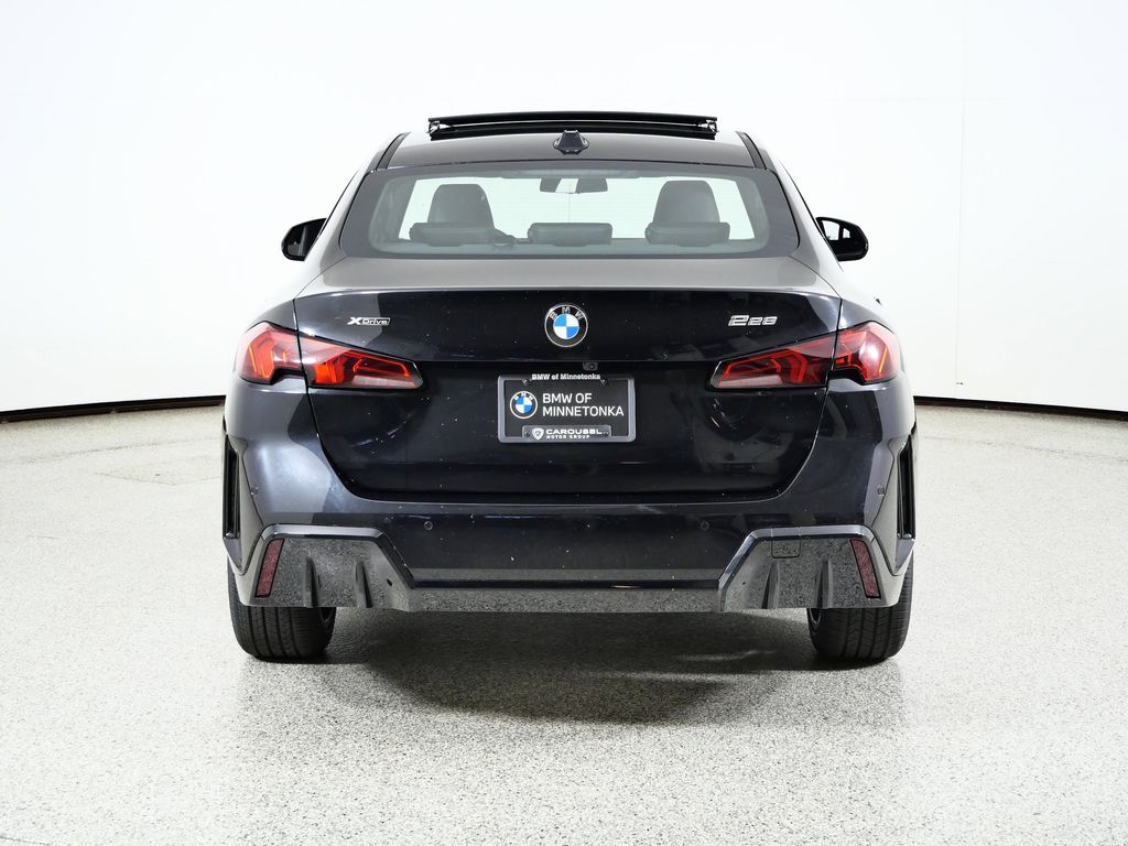 Thumbnail: 2026 BMW 2 Series - 10