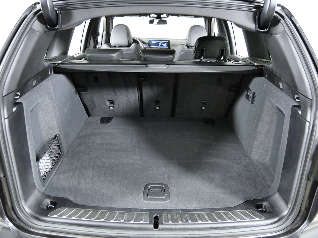 Thumbnail: 2024 BMW X3 - 32