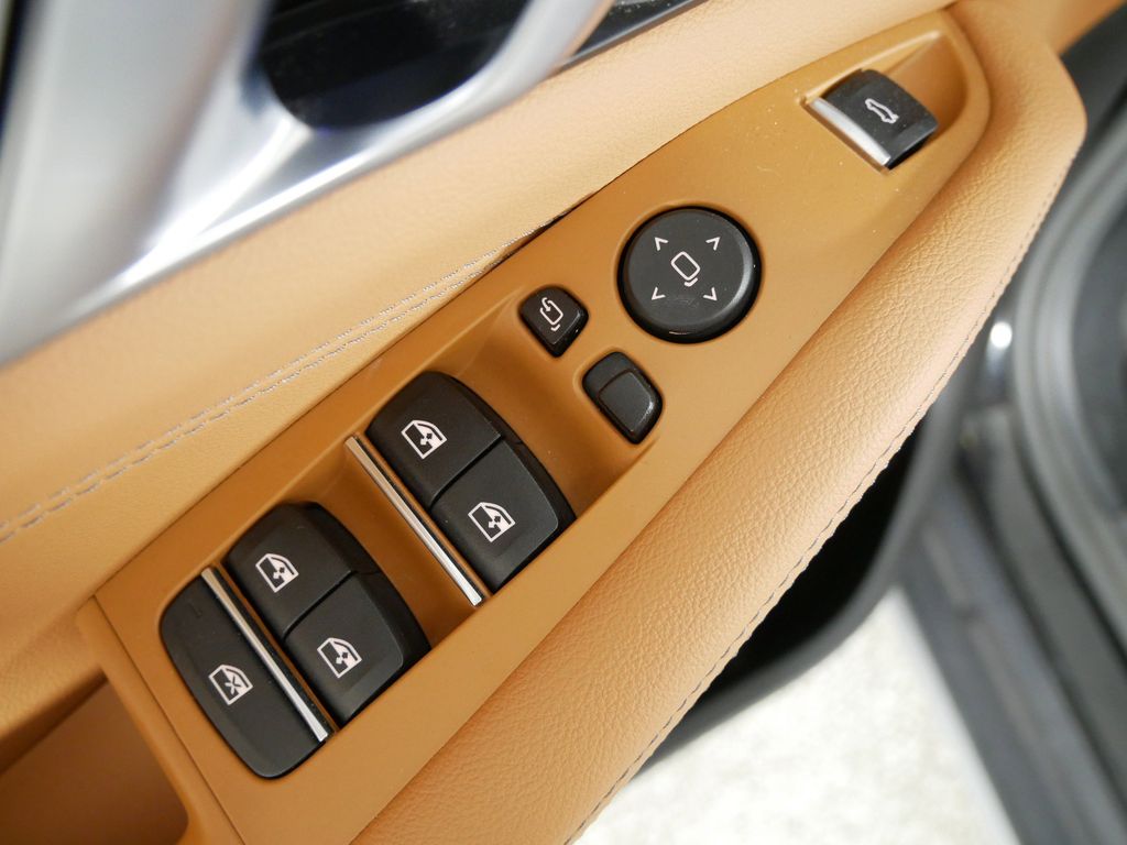 Thumbnail: 2021 BMW X5 - 38