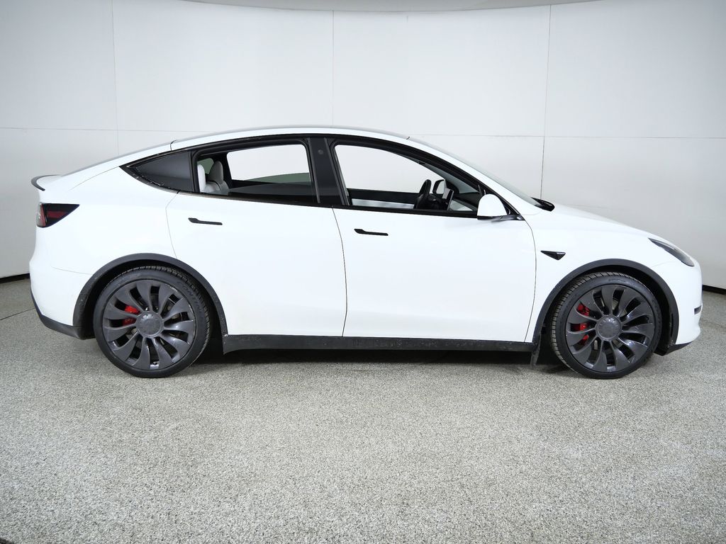 Thumbnail: 2022 Tesla Model Y - 8