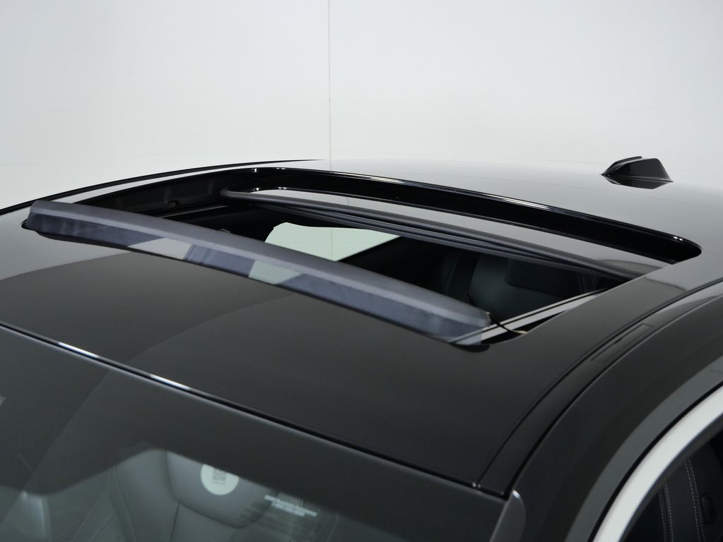 Thumbnail: 2025 BMW 4 Series - 18