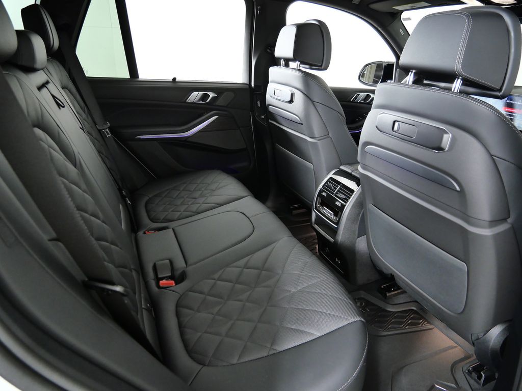 Thumbnail: 2026 BMW X5 - 26