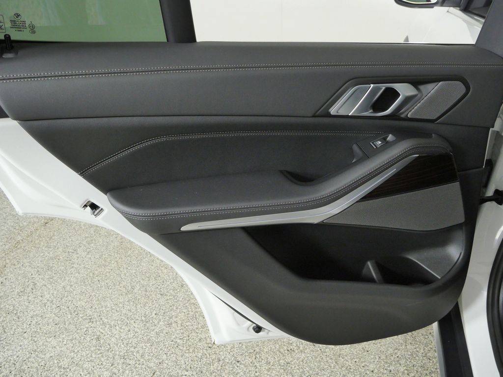 Thumbnail: 2026 BMW X5 - 31