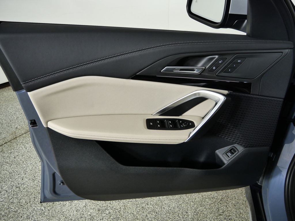 Thumbnail: 2024 BMW X1 - 35