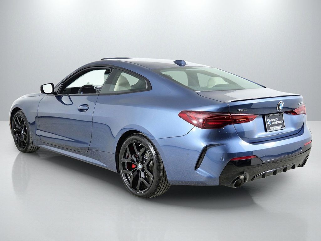 Thumbnail: 2025 BMW 4 Series - 17