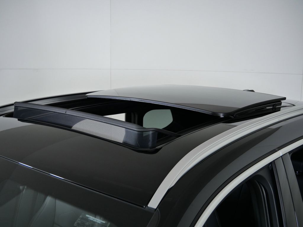 Thumbnail: 2026 BMW X1 - 18