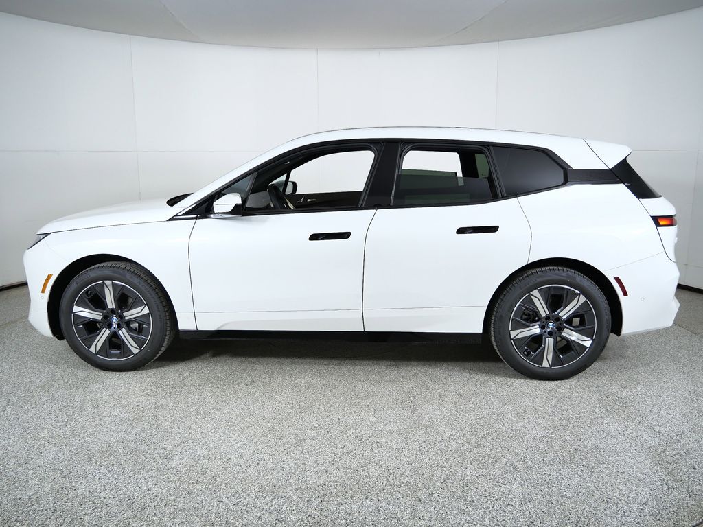 Thumbnail: 2026 BMW iX - 15