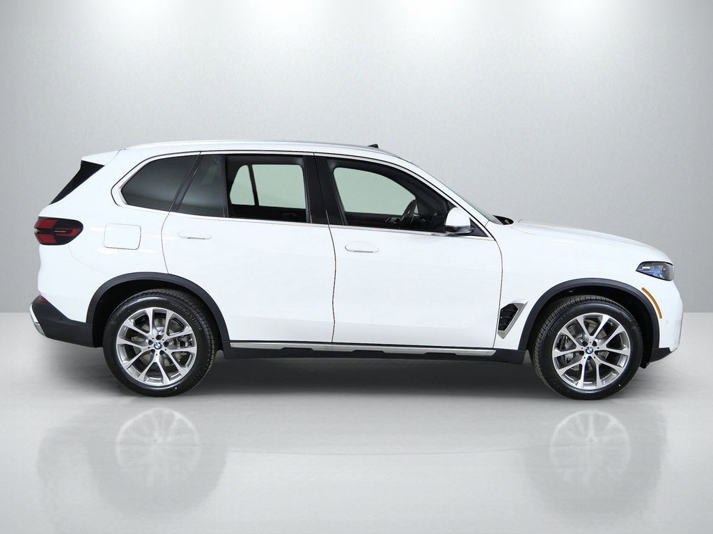 Thumbnail: 2026 BMW X5 - 8