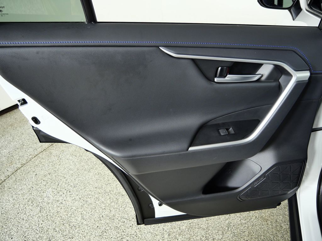 Thumbnail: 2024 Toyota RAV4 - 29