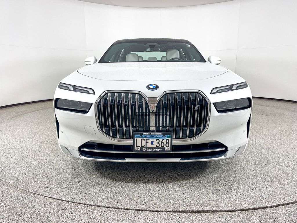 Thumbnail: 2023 BMW i7 - 6