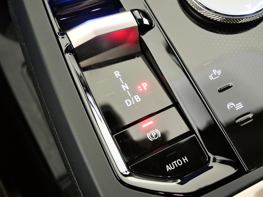 Thumbnail: 2025 BMW iX - 51