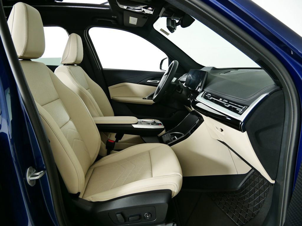 Thumbnail: 2025 BMW X1 - 22