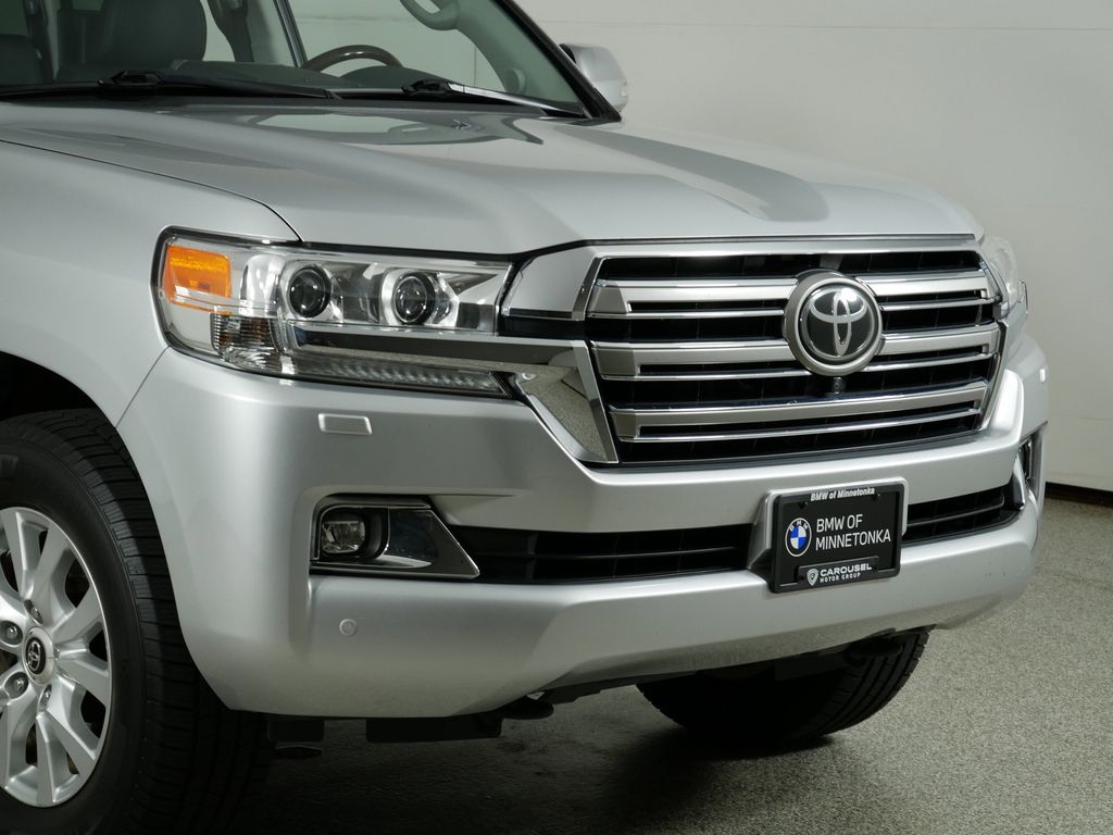 Thumbnail: 2016 Toyota Land Cruiser - 4