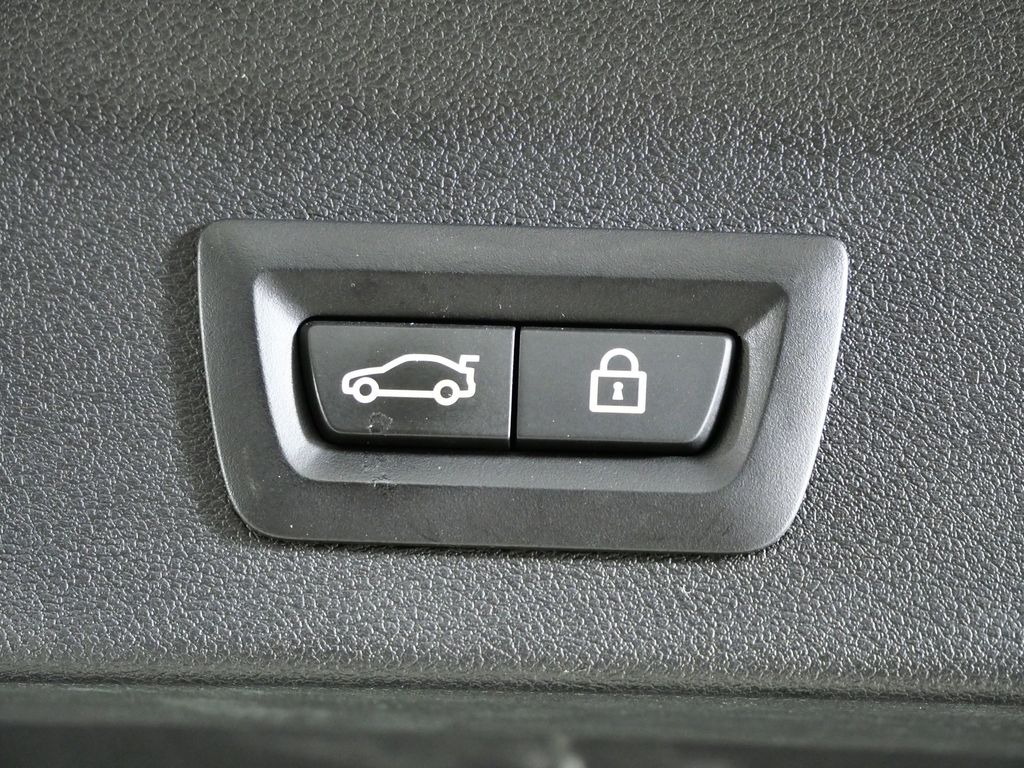 Thumbnail: 2021 BMW X3 - 29