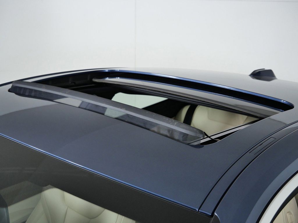 Thumbnail: 2025 BMW 4 Series - 22