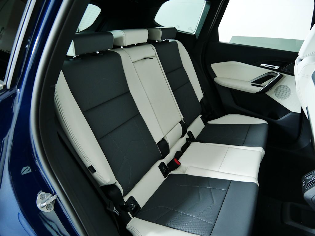 Thumbnail: 2026 BMW X1 - 23