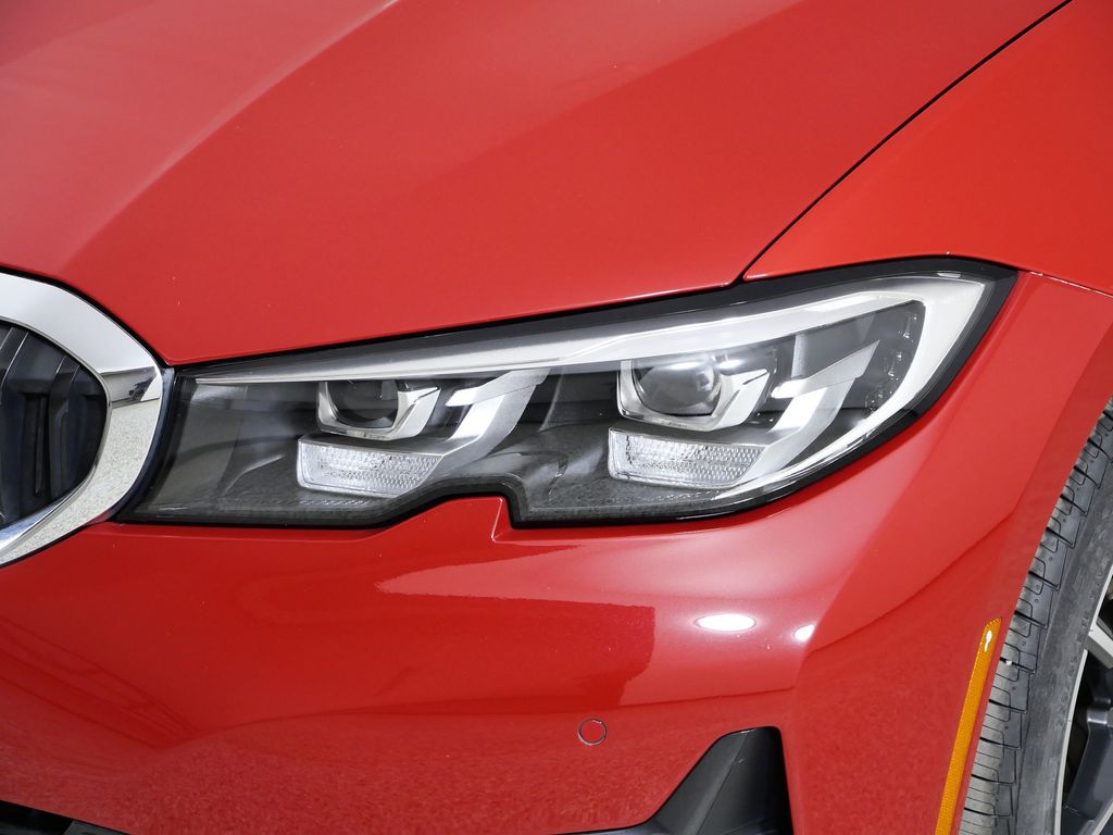 Thumbnail: 2019 BMW 3 Series - 4