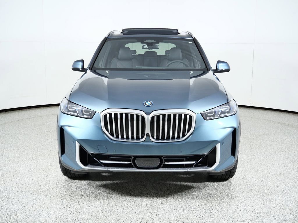 Thumbnail: 2026 BMW X5 - 4