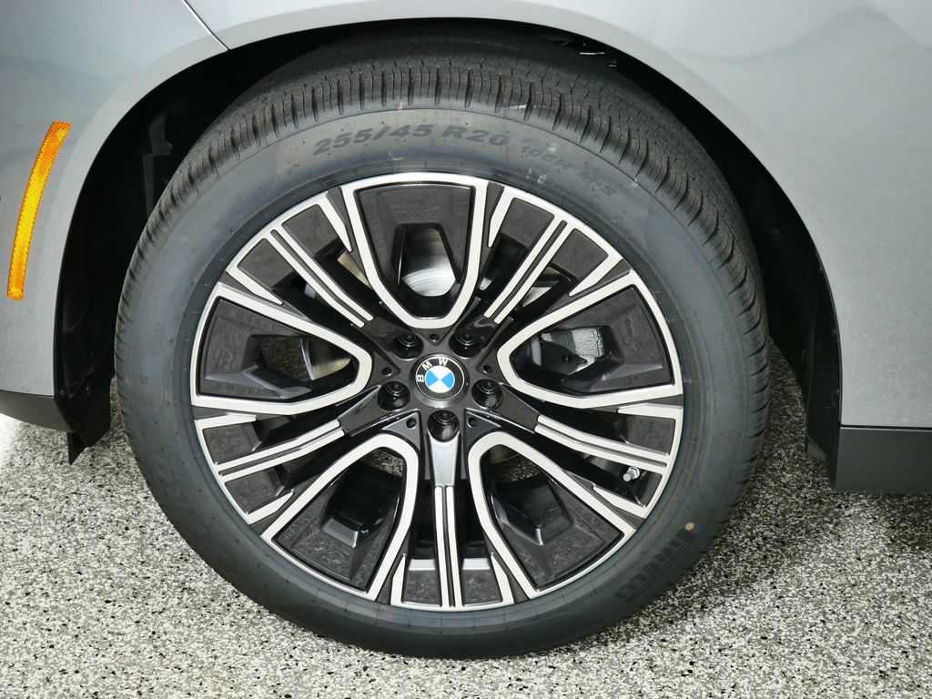 Thumbnail: 2025 BMW X3 - 18