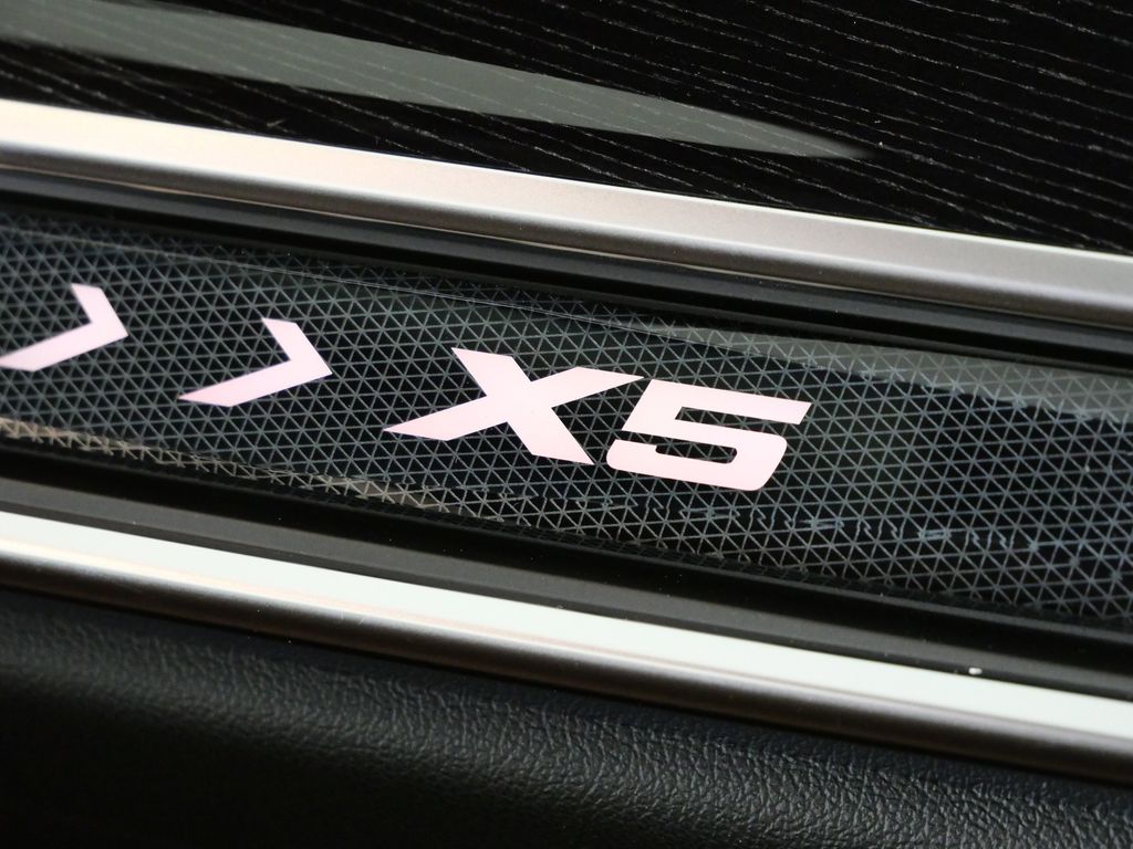 Thumbnail: 2026 BMW X5 - 24