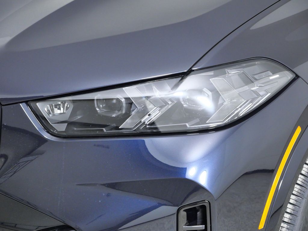 Thumbnail: 2026 BMW X5 - 3