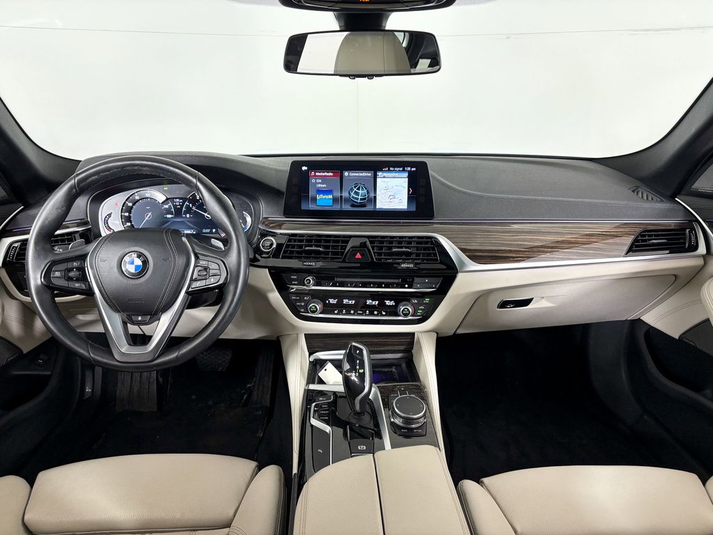 Thumbnail: 2017 BMW 5 Series - 9