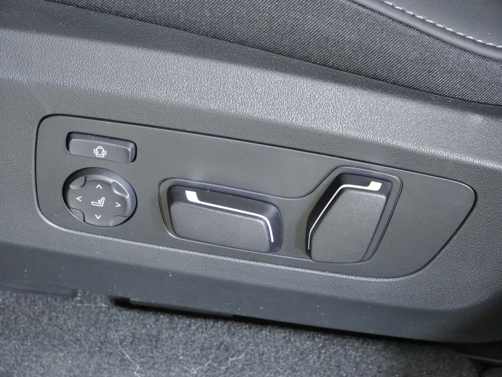 Thumbnail: 2026 BMW X3 - 38