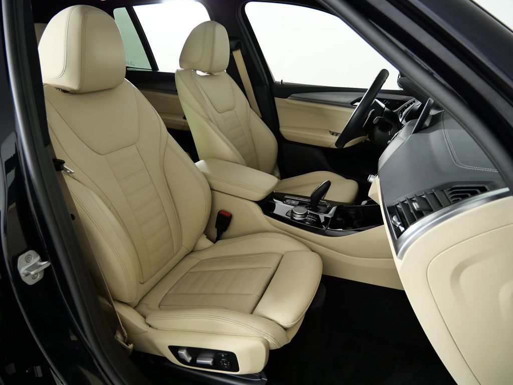 Thumbnail: 2021 BMW X3 - 22